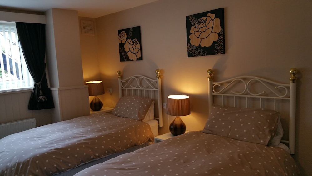 Standard Twin Room, Ensuite