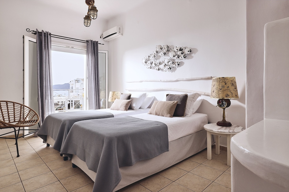 Superior Triple Room, Sea View photo 1