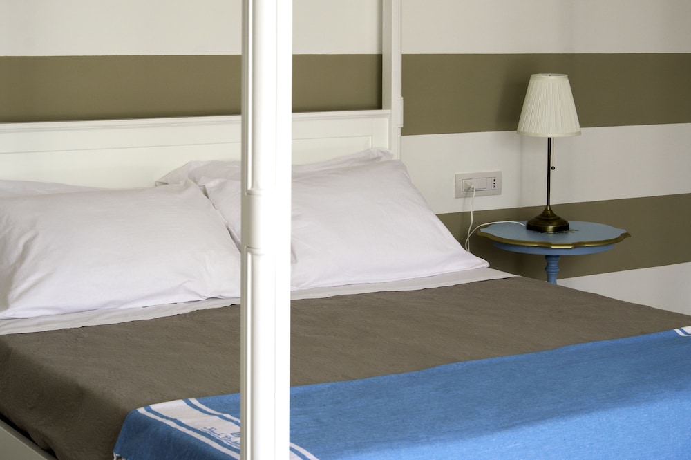 Luxury Suite, 1 King Bed with Sofa bed, Hot Tub, Ground Floor