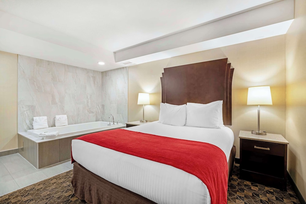 Suite, Multiple Beds, Non Smoking, Balcony (with Sofabed), photo 6