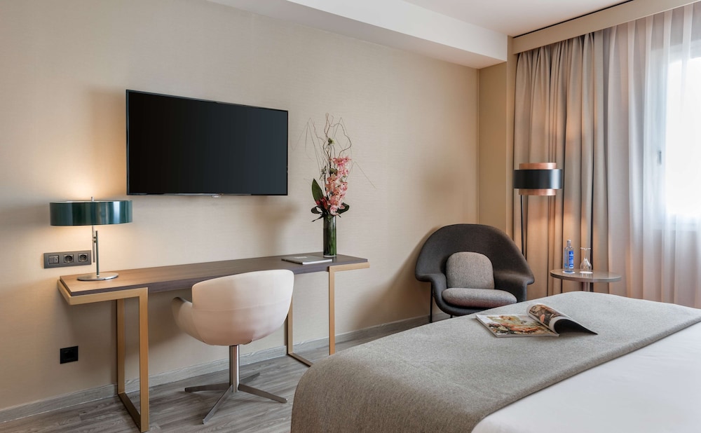 Junior Suite (Extra Bed 2 adults + 1 child)