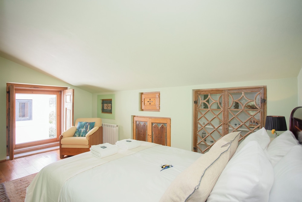 Premium House photo 2
