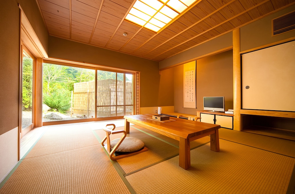 Traditional House (NAOKAWA), Garden View photo 1