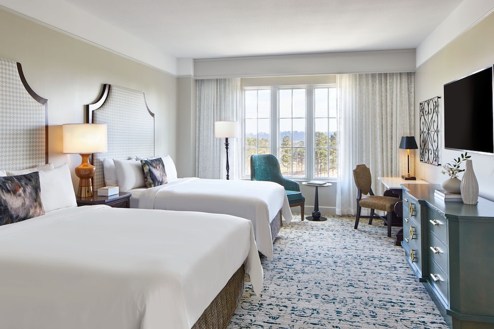 Room, 2 Queen Beds, Balcony (Hearing Accessible) - Photo 1