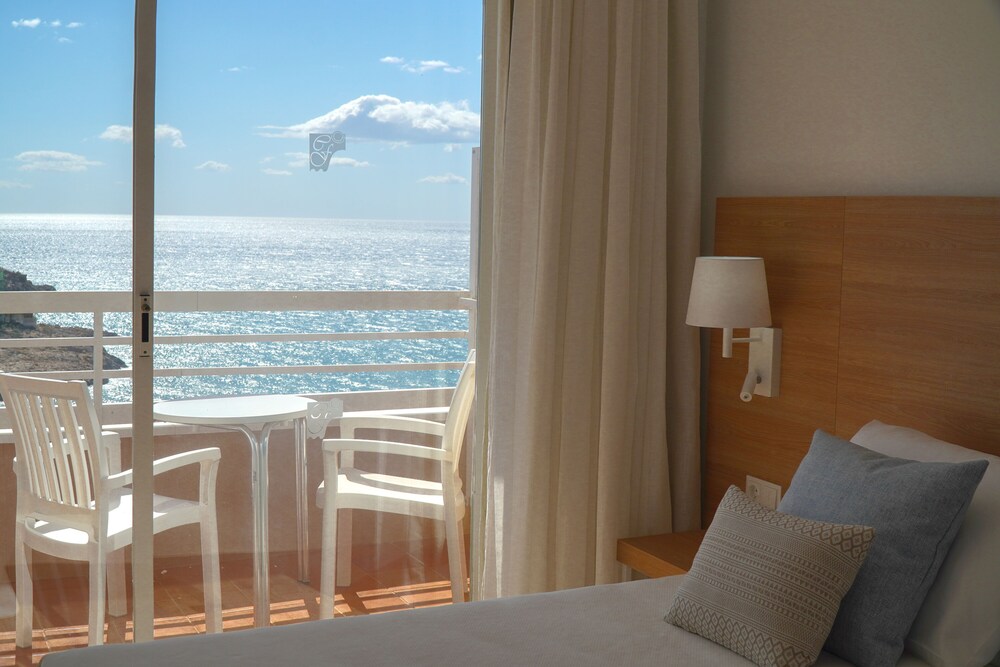 Triple Room, Sea View (3 Adults) - Photo 7