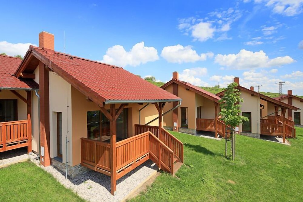Bungalow photo 1
