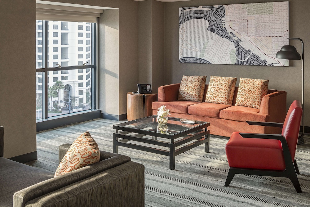 Suite (Hospitality) - Photo 1