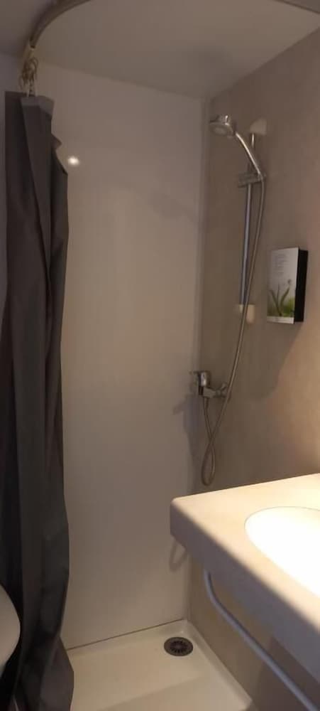 Economy Double Room, 1 Double Bed, Non Smoking photo 2