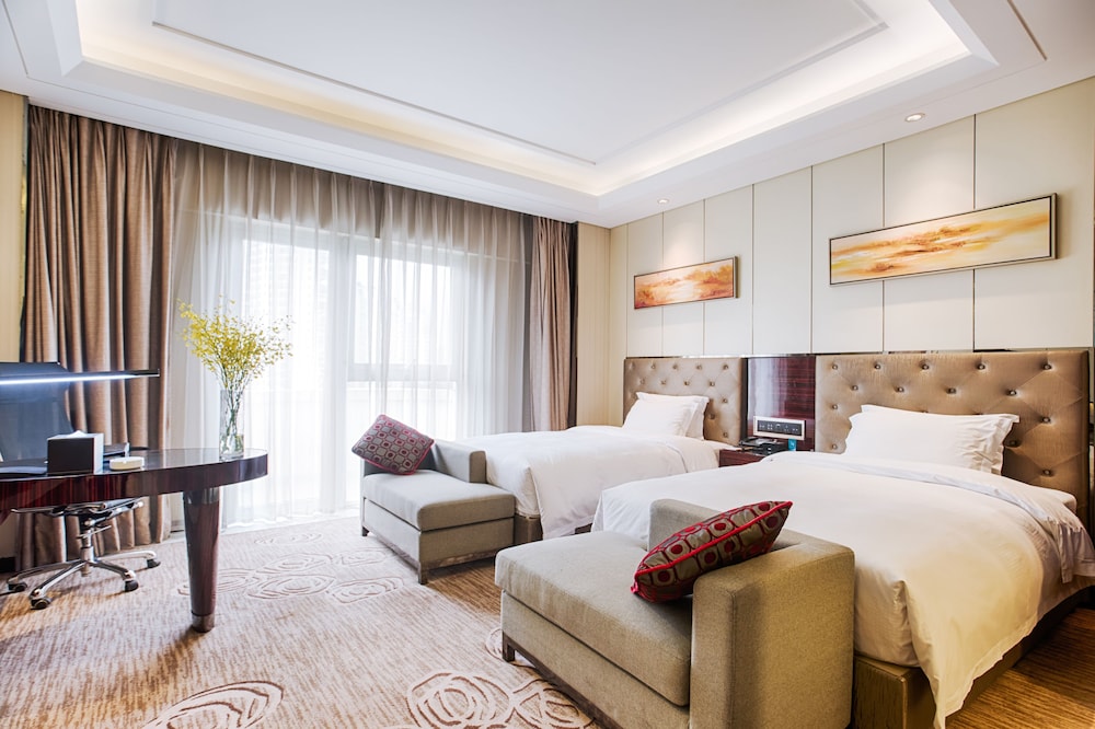 Deluxe Twin Room photo 2