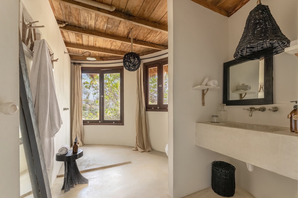 Room, Ocean View - Photo 6