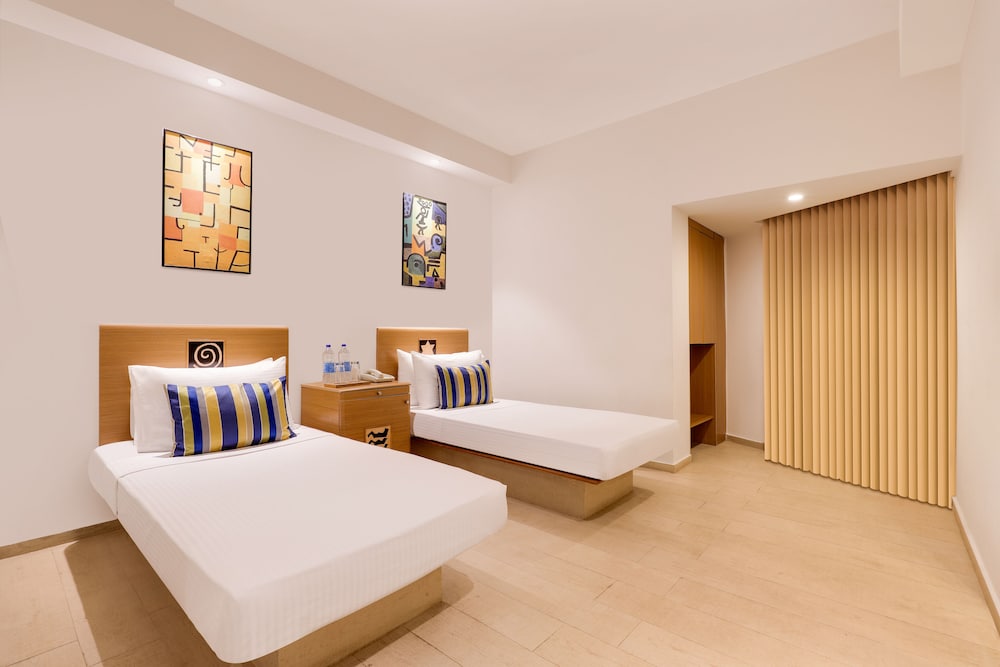 Deluxe Twin Room - Photo 6