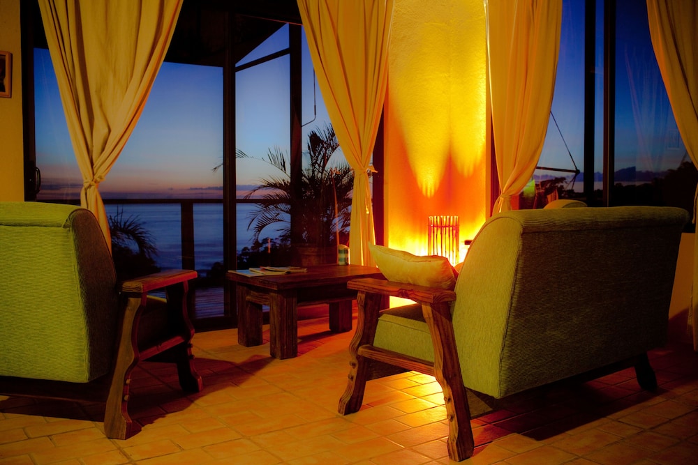 The Sunset Reef Suite photo 2
