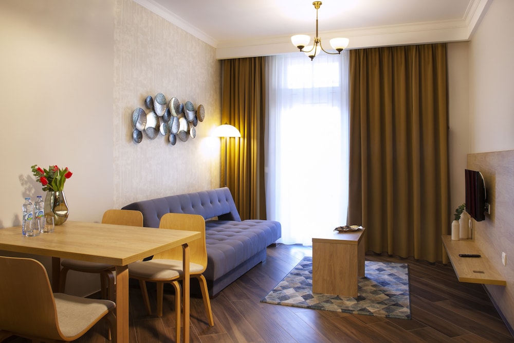 Senior Apartment photo 3