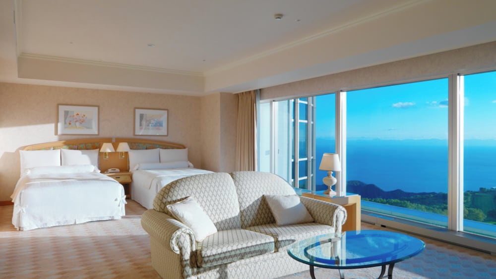Suite, 2 Twin Beds (Sea Side) - Photo 1