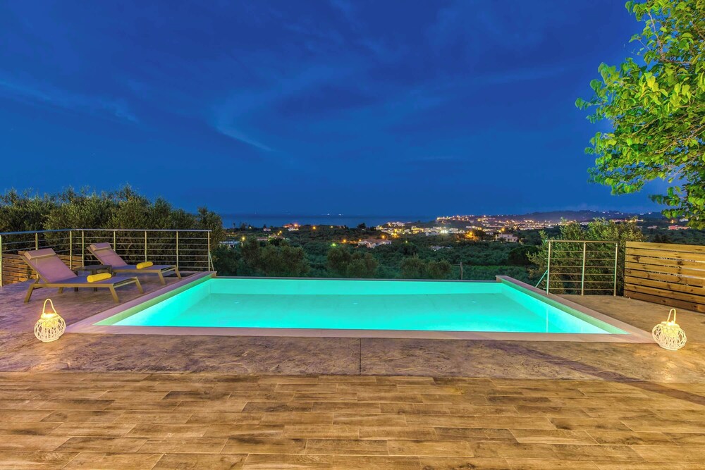Villa (2 Bedrooms)