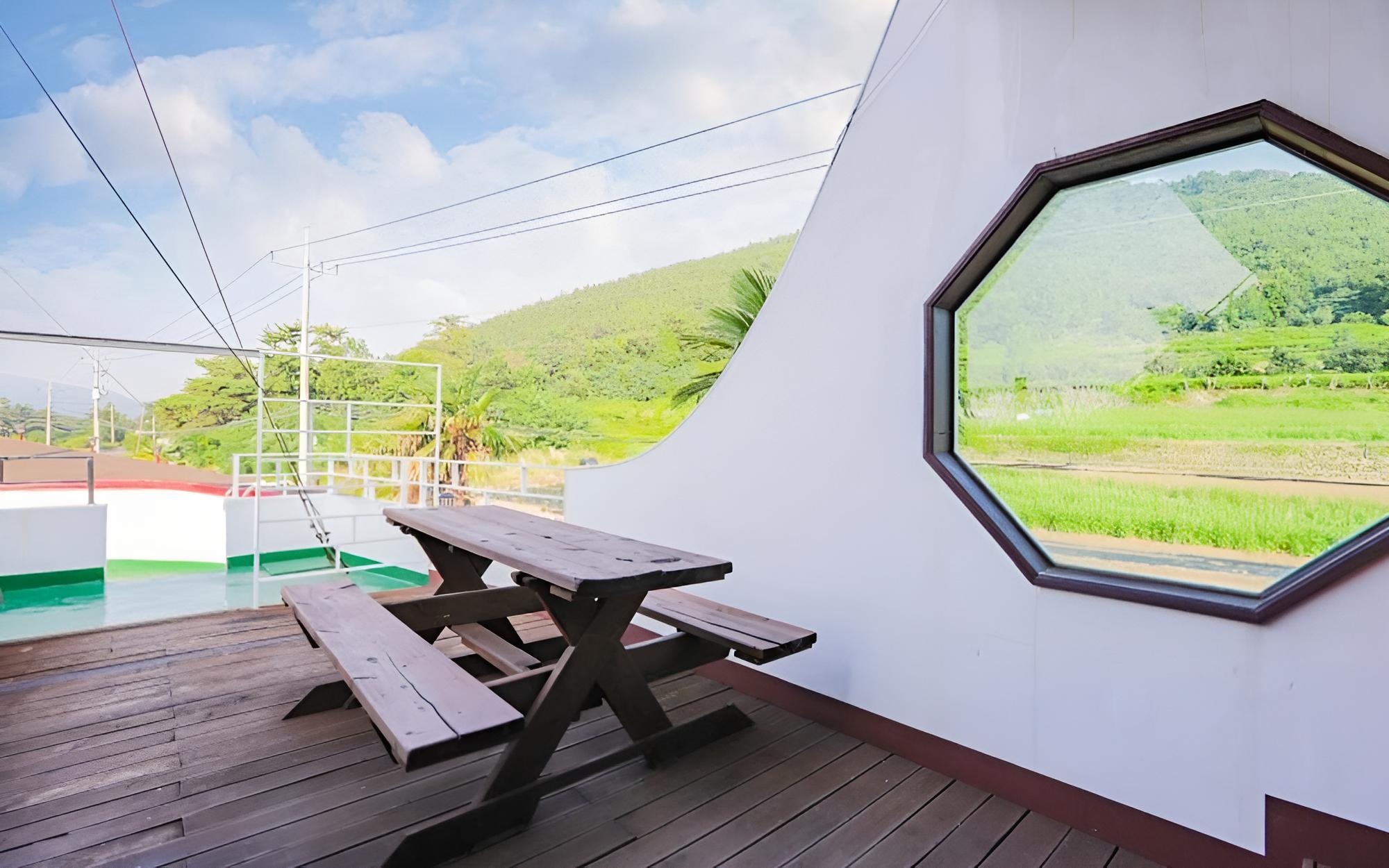 Room (Morning Sun (Ocean View Private Terra)