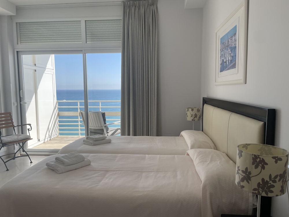 Deluxe Apartment, 2 Bedrooms, Sea View photo 2