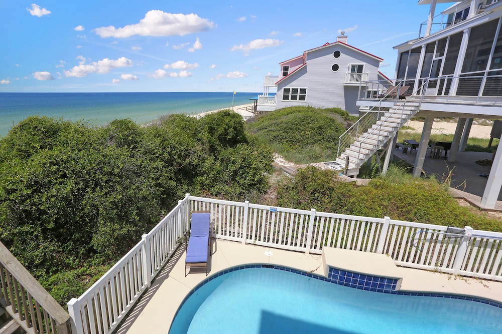 House, Multiple Beds (Cape Destiny) photo 3