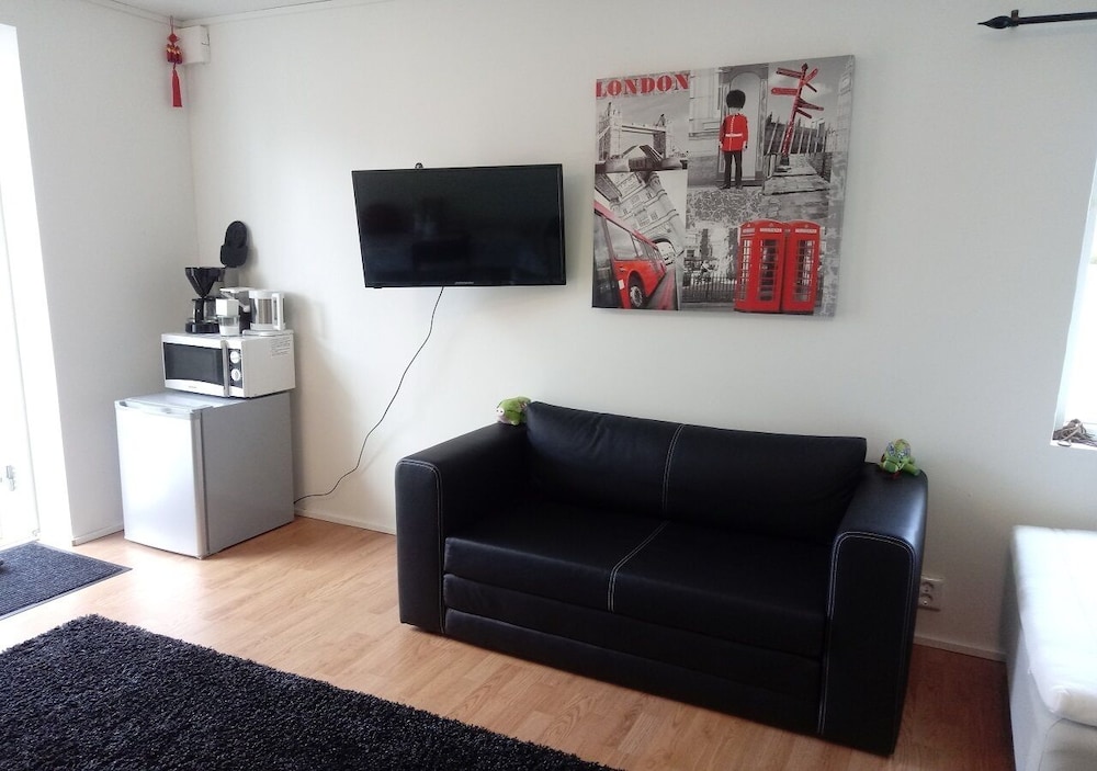 Room (5) photo 3