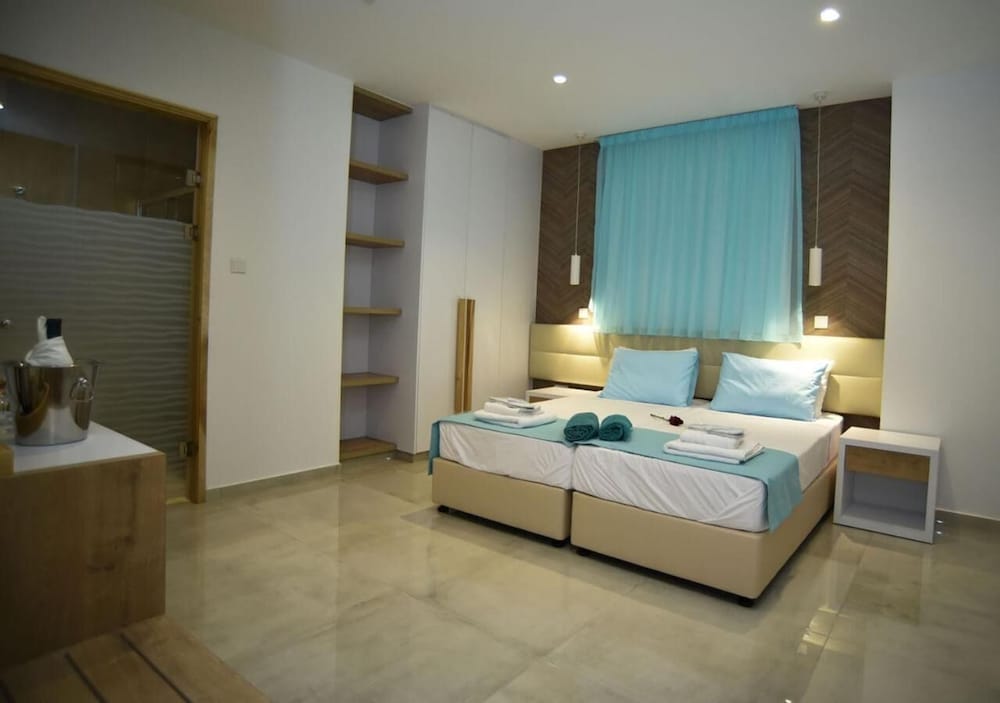 Standard Triple Room - Photo 5