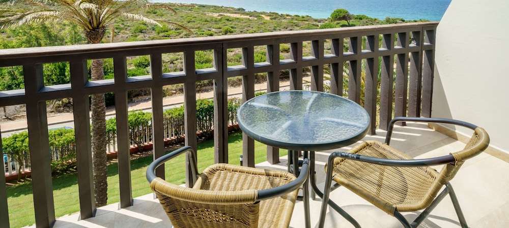 Double Room, Sea View - Photo 5