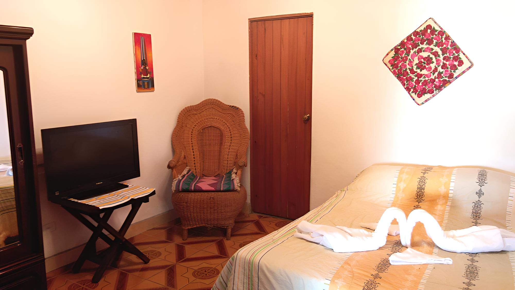 Economy Room, 1 Double Bed, Accessible, Fireplace photo 2