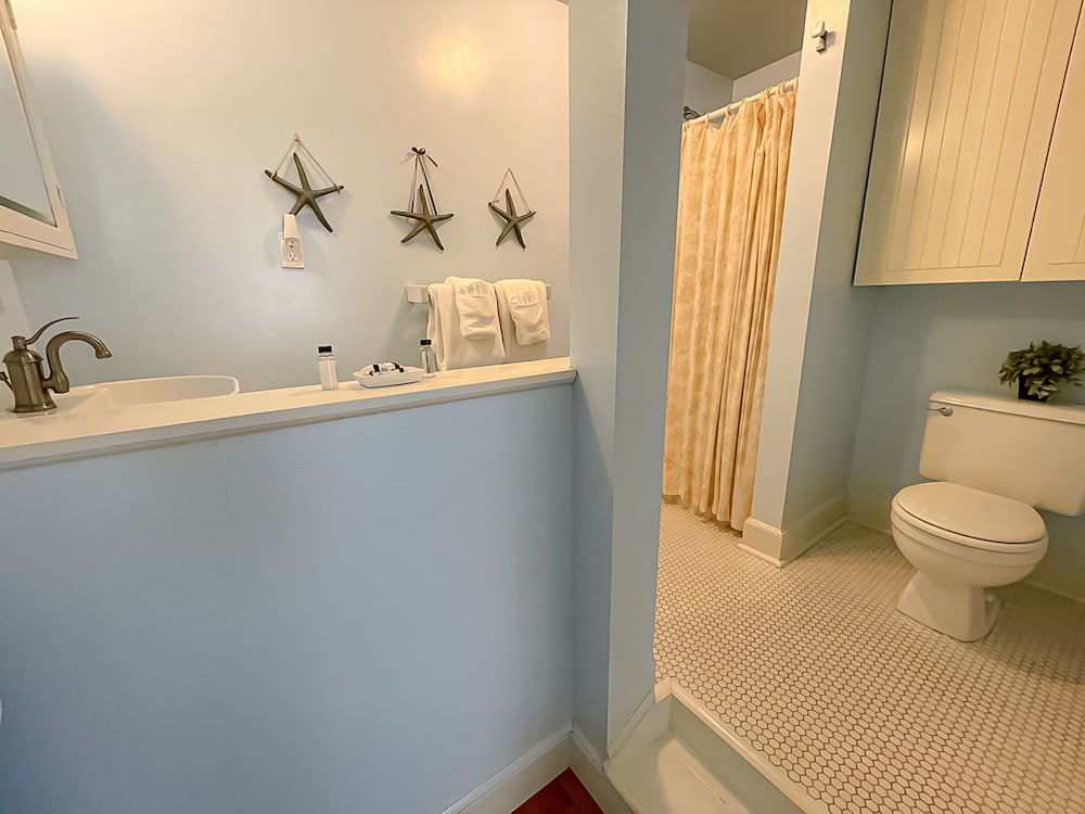 Standard Room, 1 Bedroom, Private Bathroom photo 2