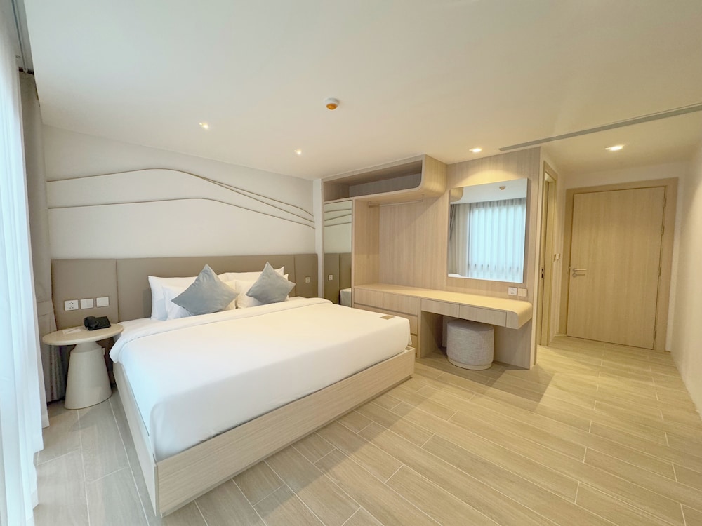 Family Suite, 2 Bedrooms (Plus with Outdoor Bathtub) photo 2
