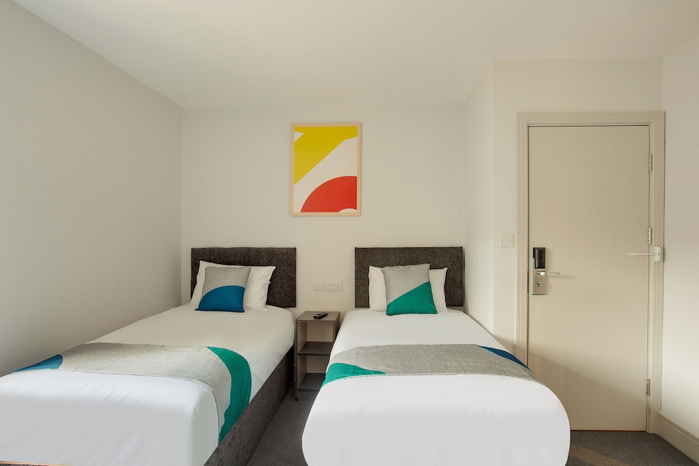 Classic Triple Room, Accessible, Ensuite photo 3
