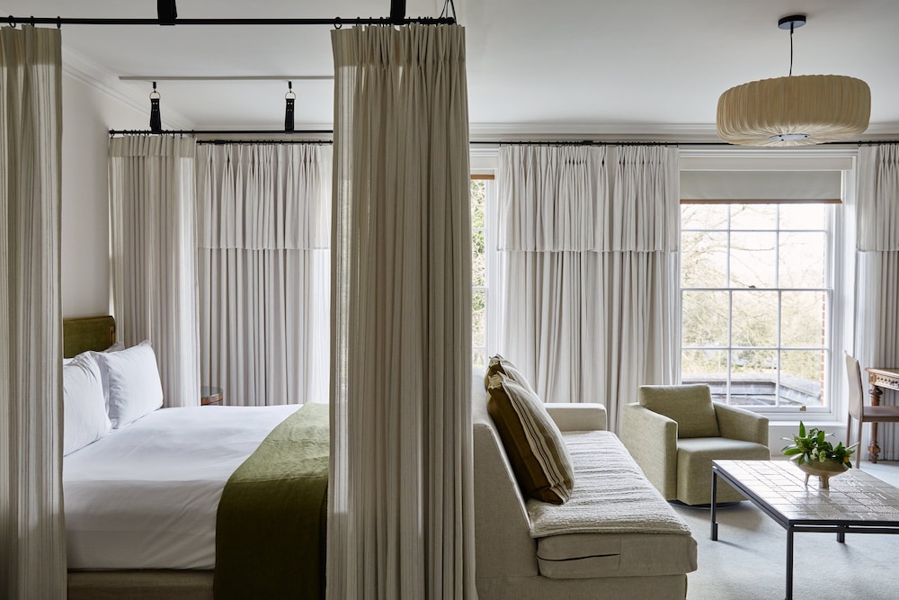 Deluxe Room, 1 King Bed (Mansion)