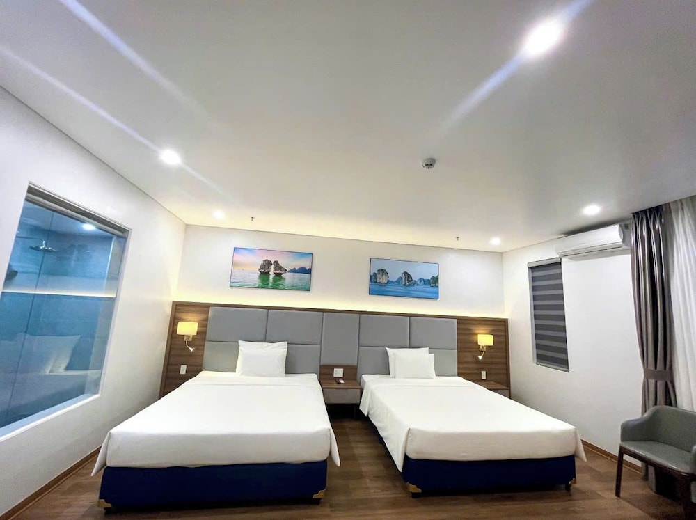 Superior Quadruple Room, Balcony photo 1