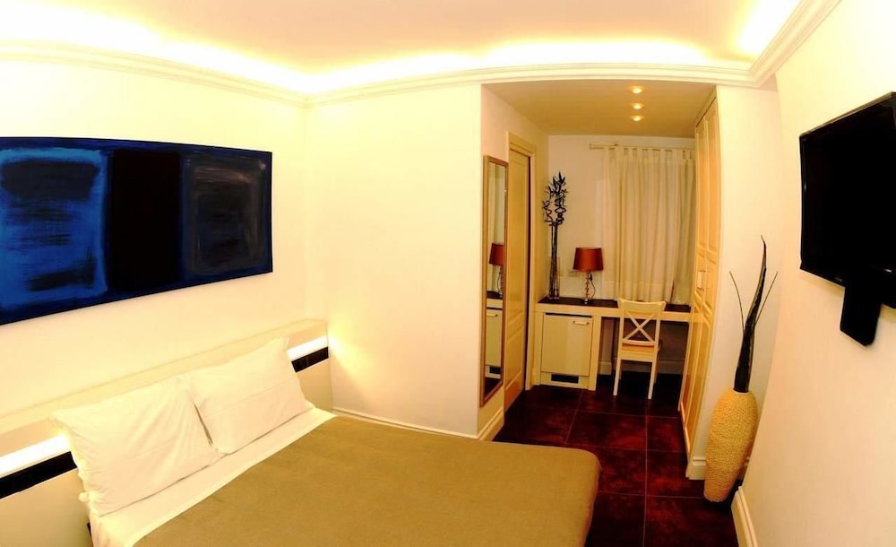Double or Twin Room photo 1