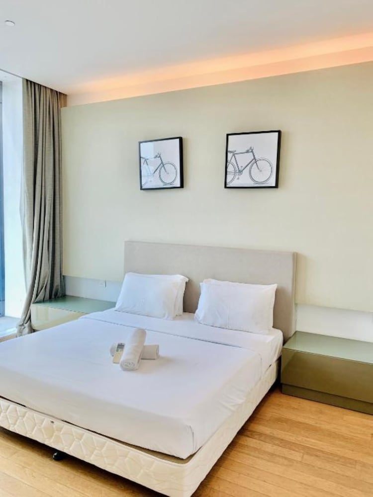 Suite With City View