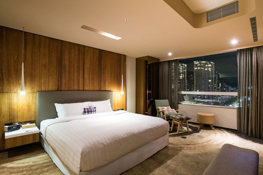 Executive Suite, 1 Bedroom, Allergy Friendly, City View