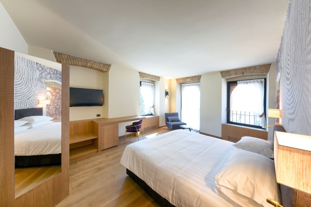 Superior Room (Castello)