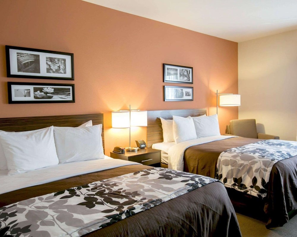 Room, 2 Queen Beds, Accessible, Non Smoking
