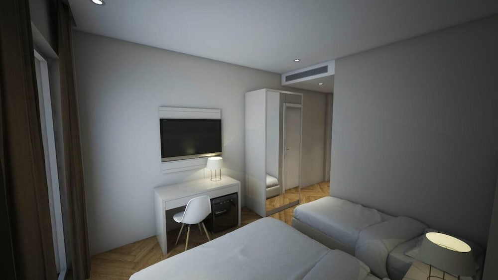 Triple Room, Balcony, Partial Sea View photo 3