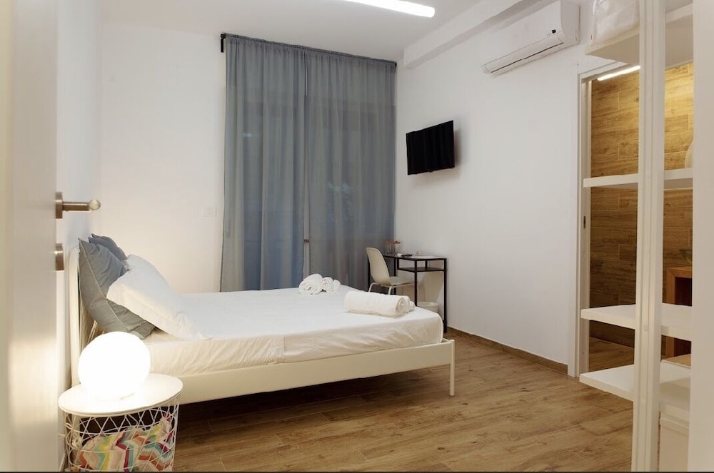 Double Room, 1 Double Bed, Balcony photo 1