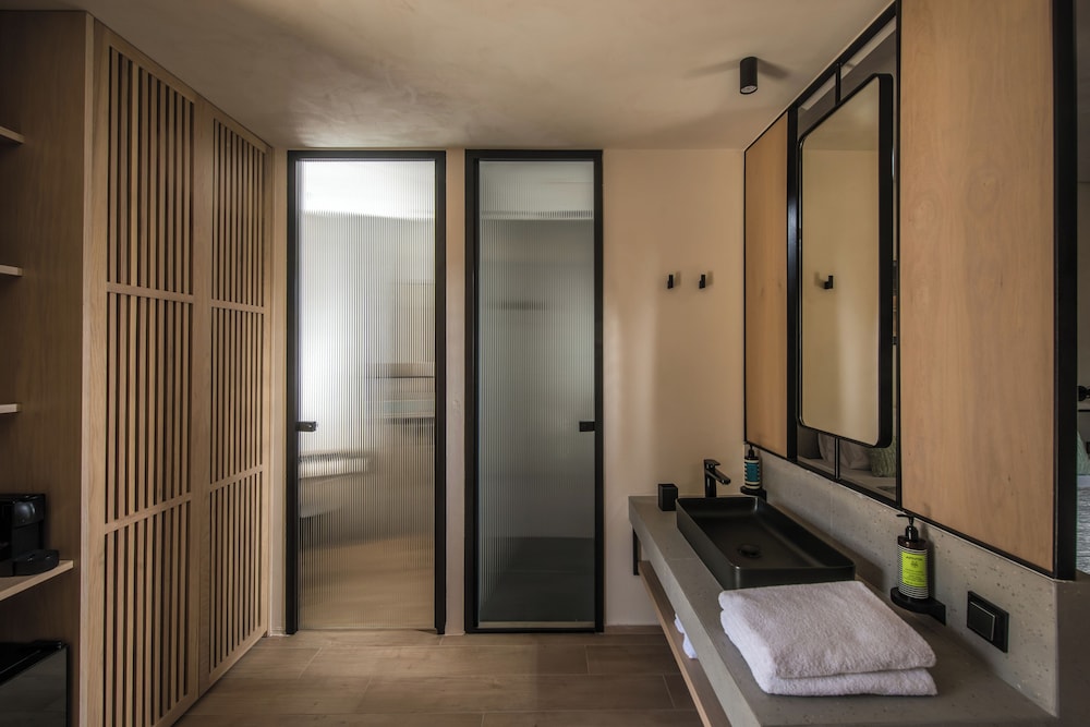Exclusive Double Room, Private Pool - Photo 13