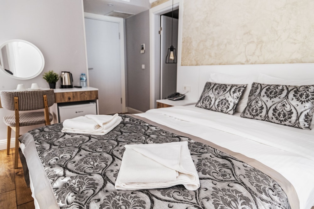 Economy Double Room photo 3