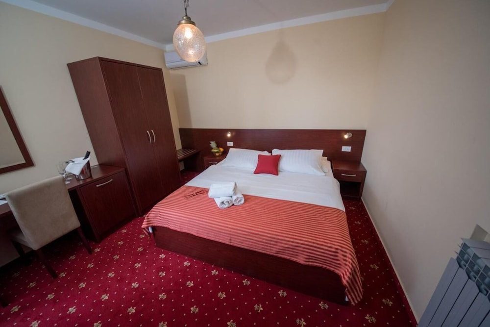 Classic Double Room, Hill View