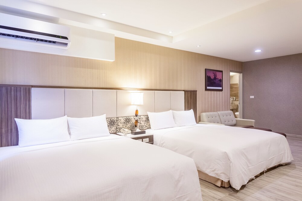 Deluxe Quadruple Room photo 3