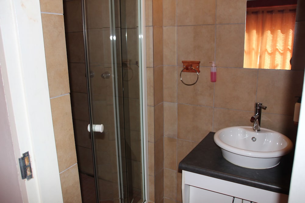 Standard Room photo 3