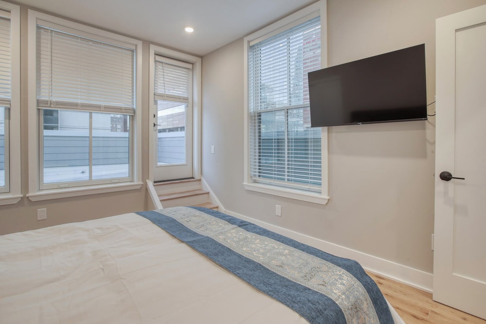 Premium Suite
