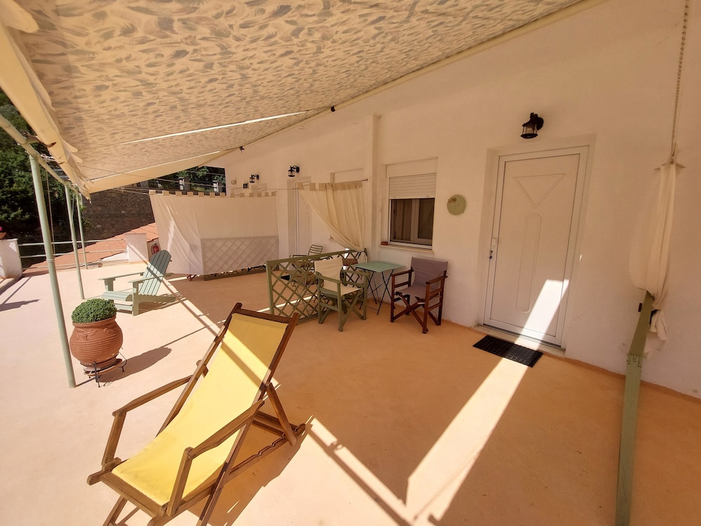 Standard Double or Twin Room, Beach View photo 2