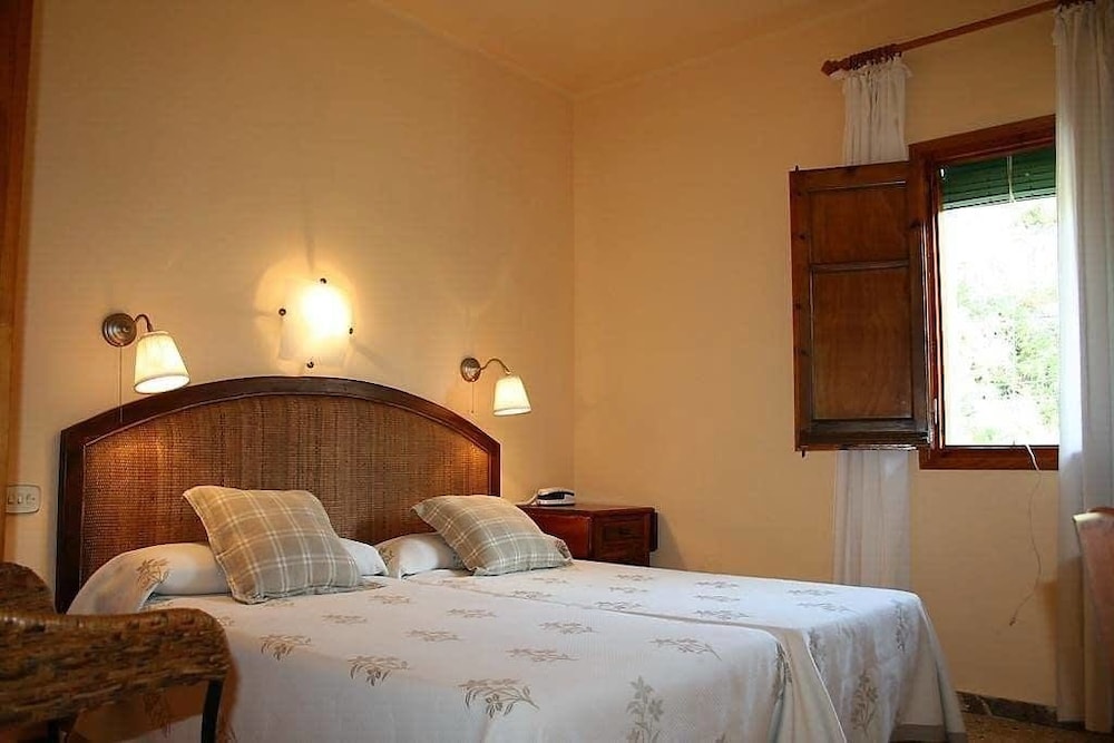 Double Or Twin Room photo 3