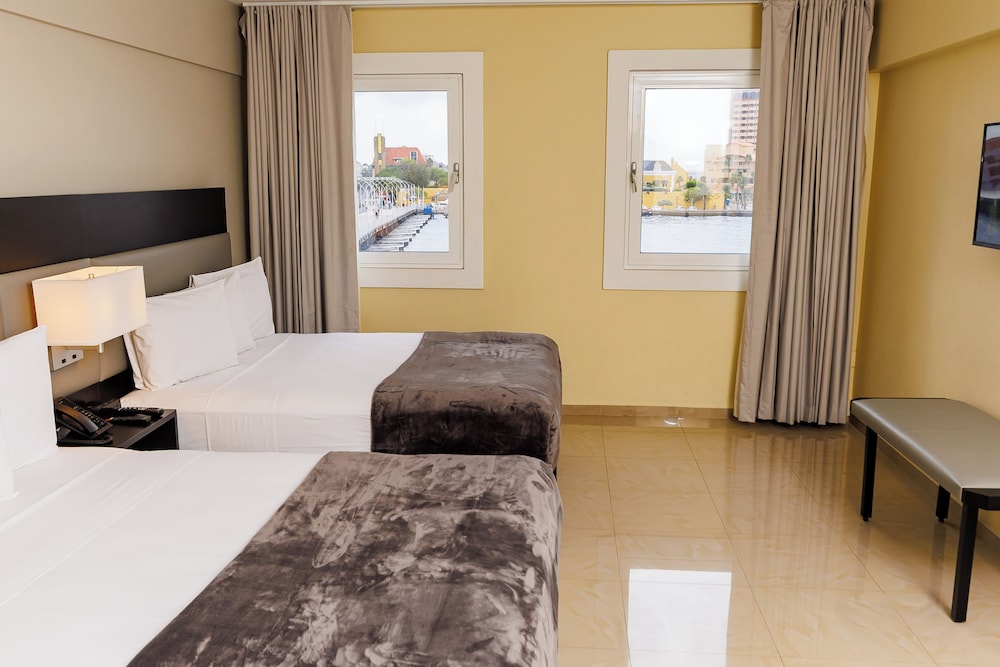 Standard Room, 2 Queen Beds, Non Smoking, Harbor View