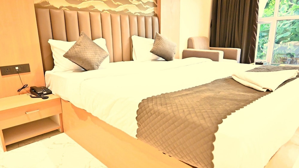 Deluxe Room - Photo 4