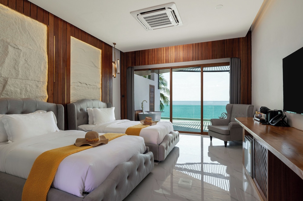Deluxe Ocean View Double room - Photo 9