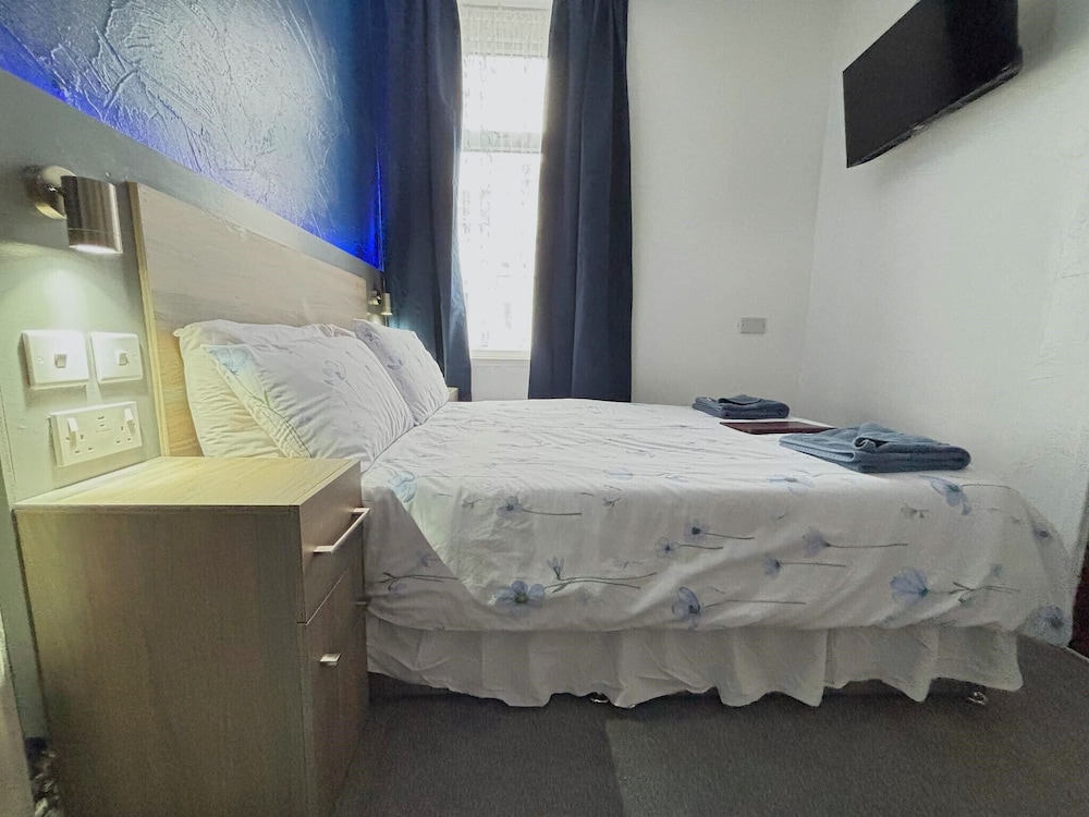 Standard Double Room, Ensuite photo 2